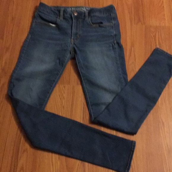 American Eagle Outfitters Denim - American Eagle Outfitters Jeans size 6 long (N)